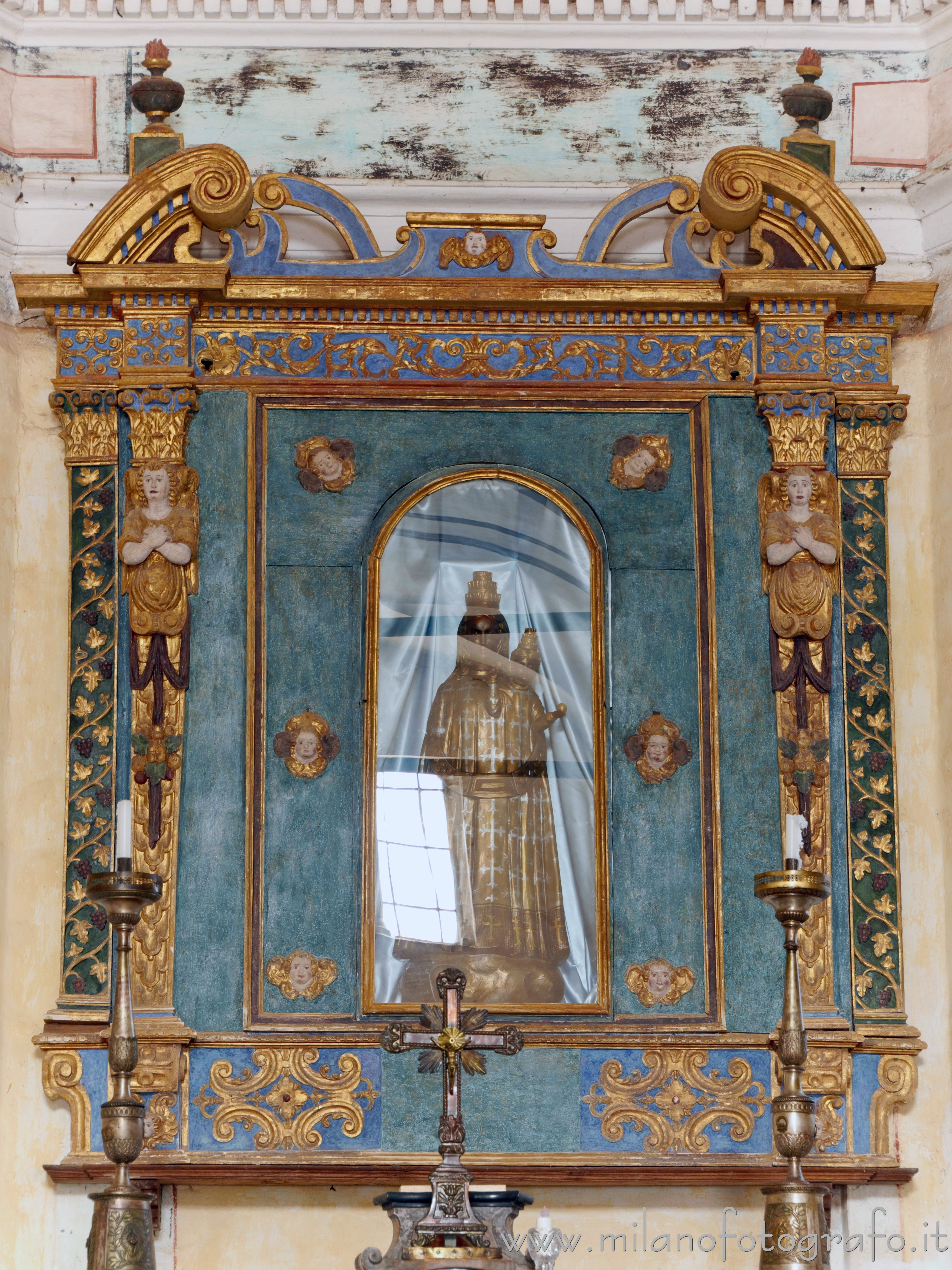 Sandigliano (Biella, Italy) - Baroque retable in Church of Santa Maria delle Grazie del Barazzone